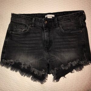H&M black cut off denim shorts